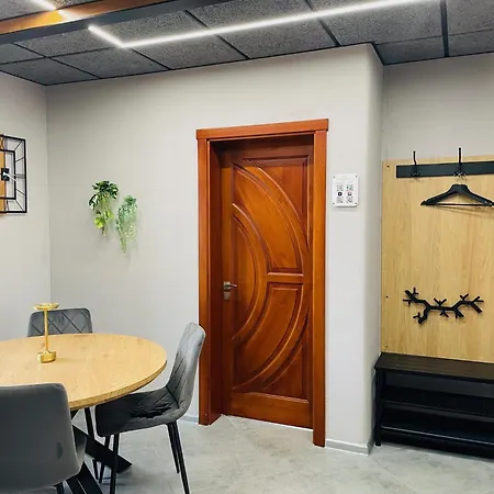 Brivibas - East / West, Free Privat Parking, Free Wifi, Self Check-in Appartement Riga